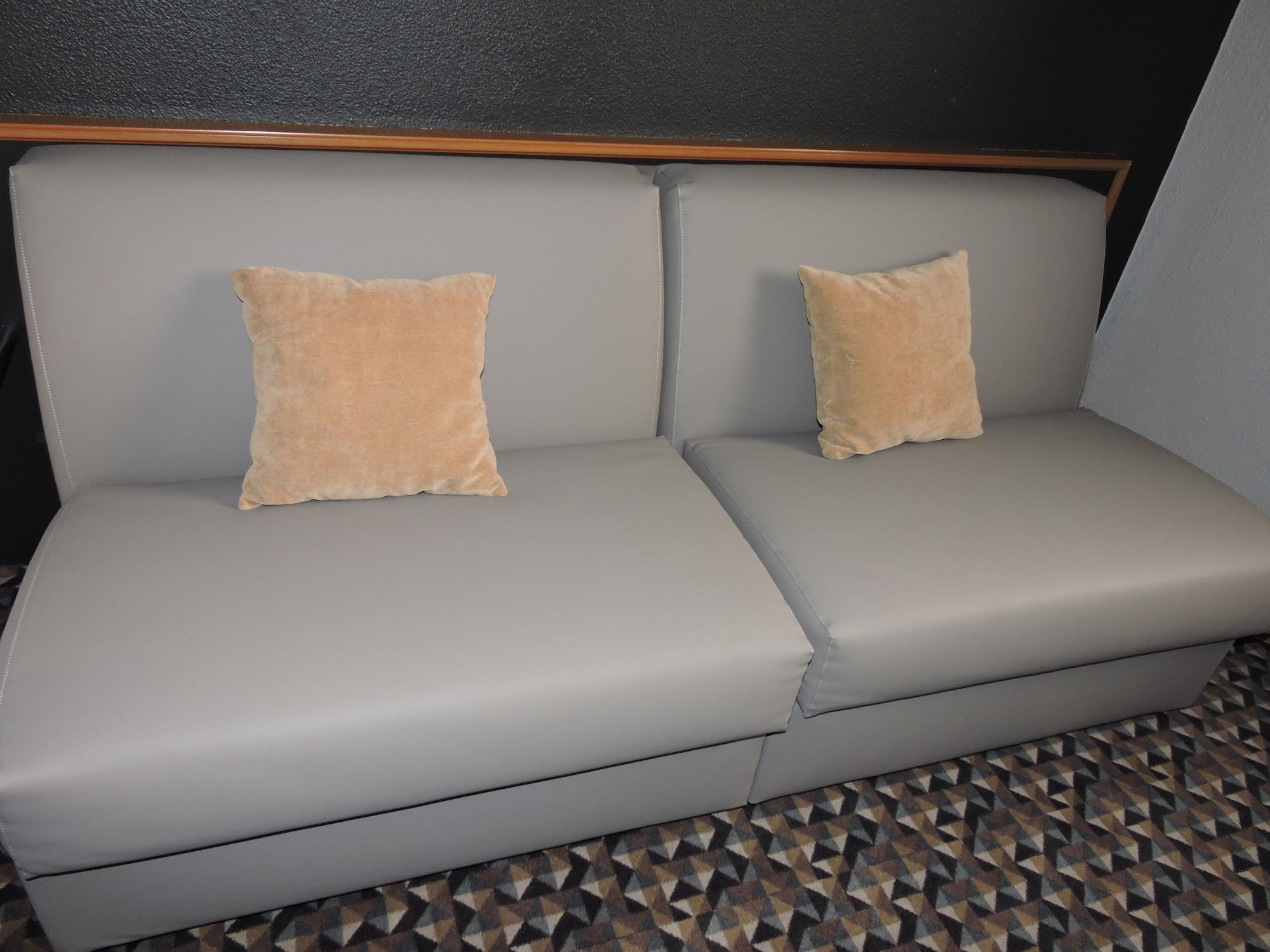 Ibis Styles Cognac Hotel Chateaubernard Exterior photo