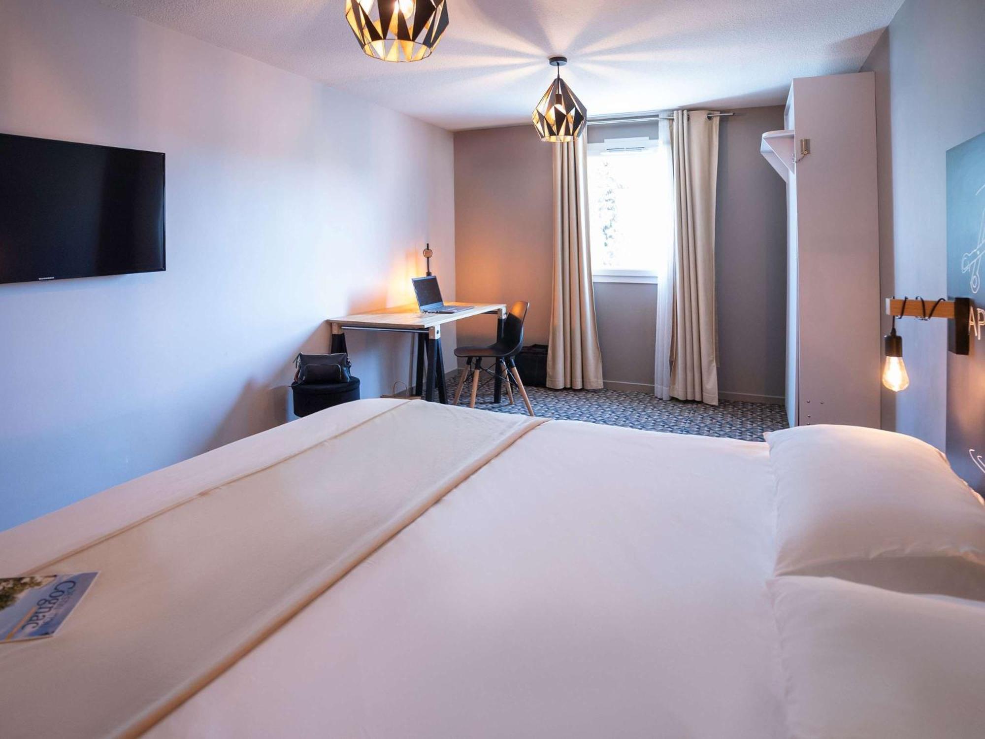 Ibis Styles Cognac Hotel Chateaubernard Exterior photo