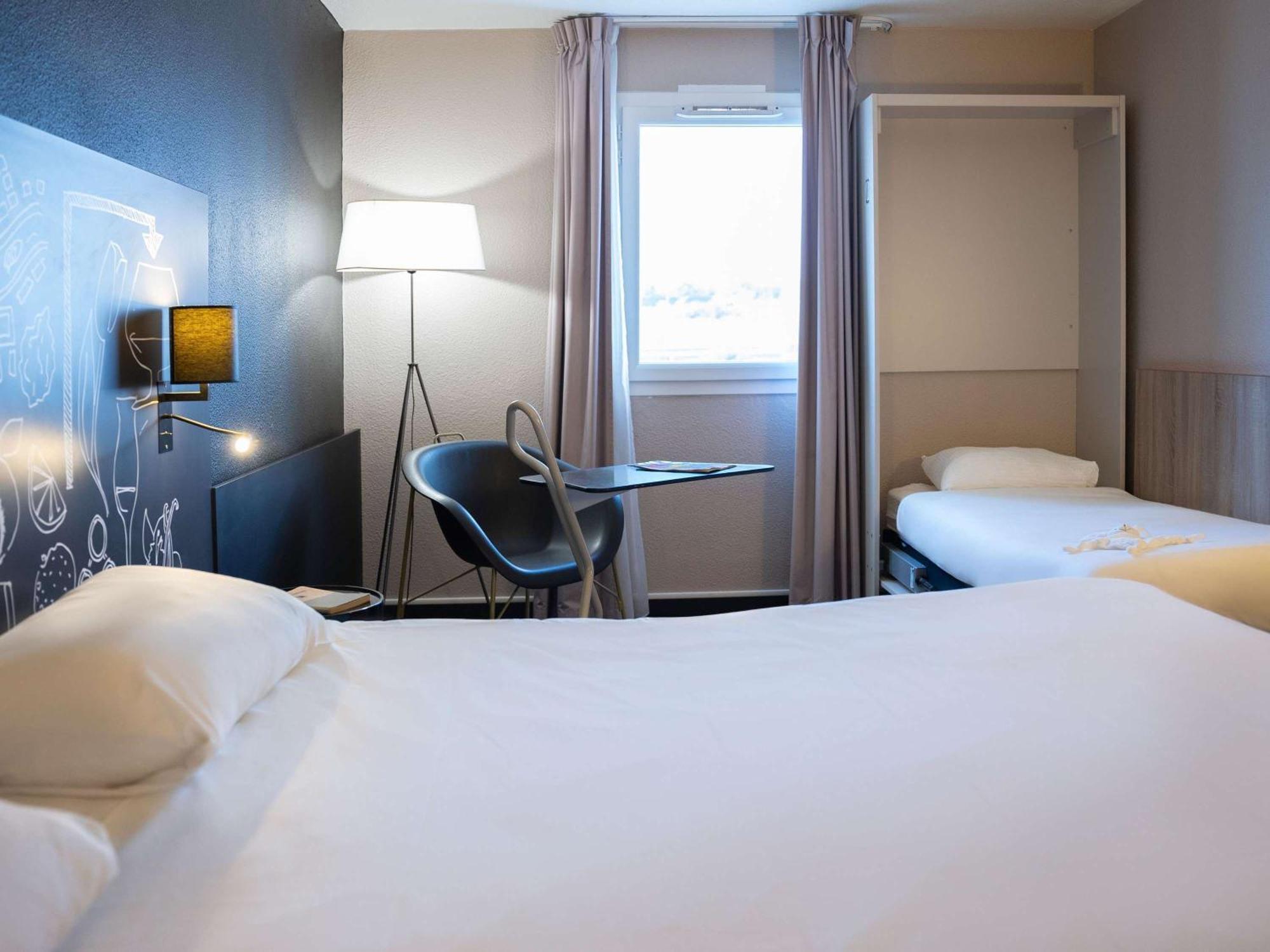 Ibis Styles Cognac Hotel Chateaubernard Exterior photo