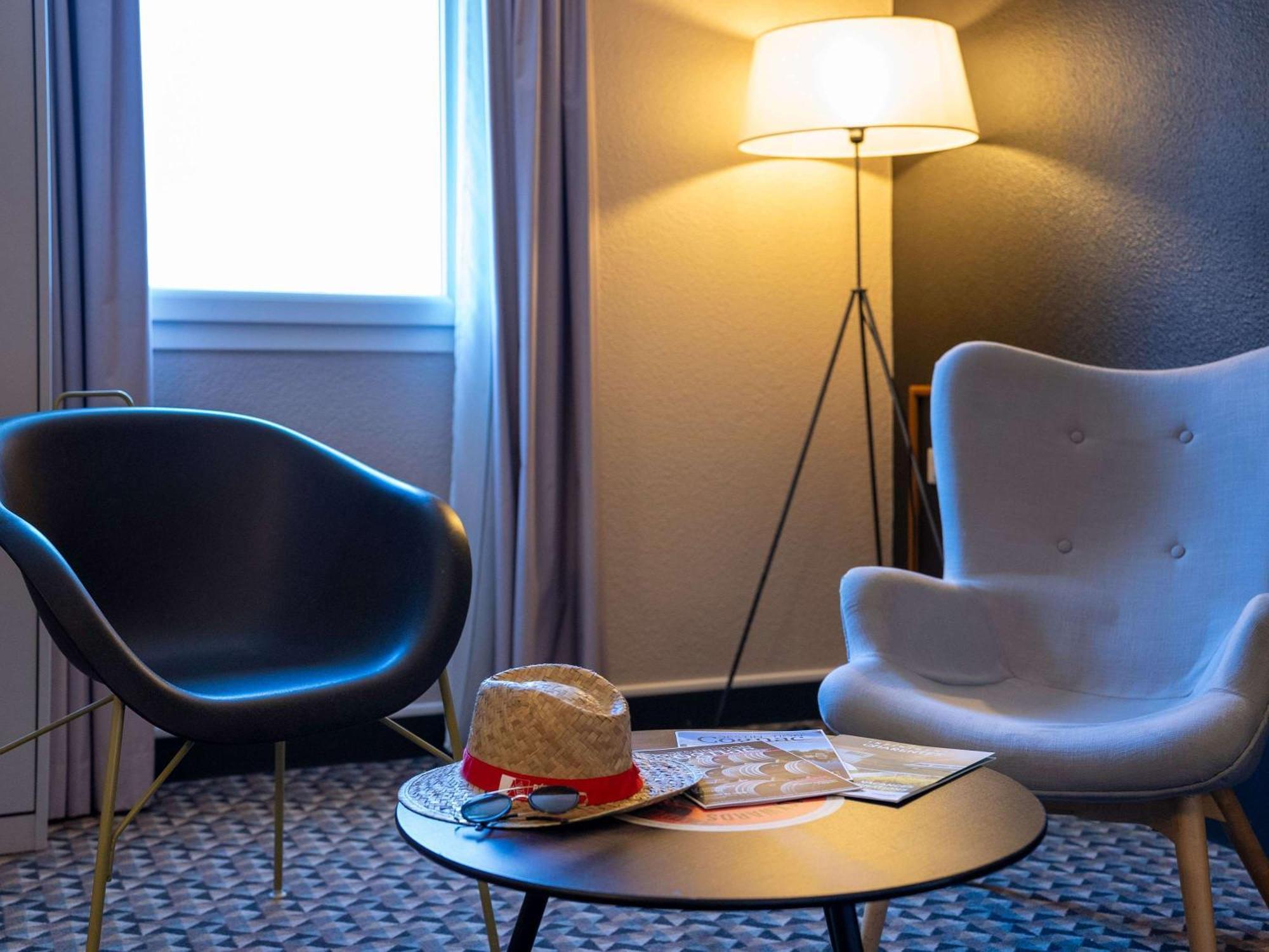 Ibis Styles Cognac Hotel Chateaubernard Exterior photo