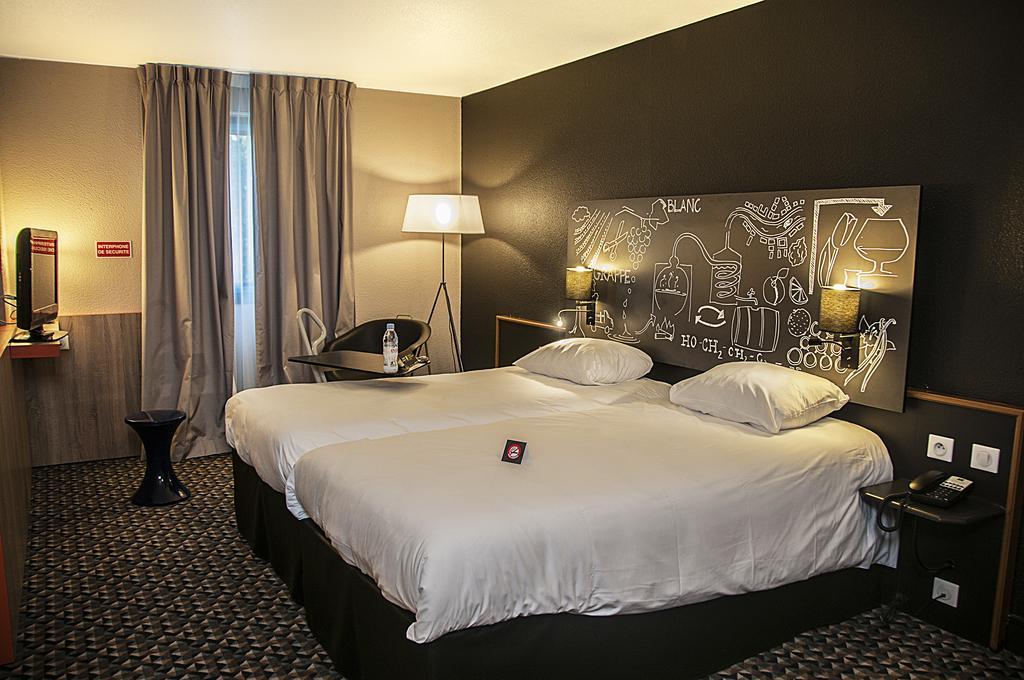 Ibis Styles Cognac Hotel Chateaubernard Exterior photo